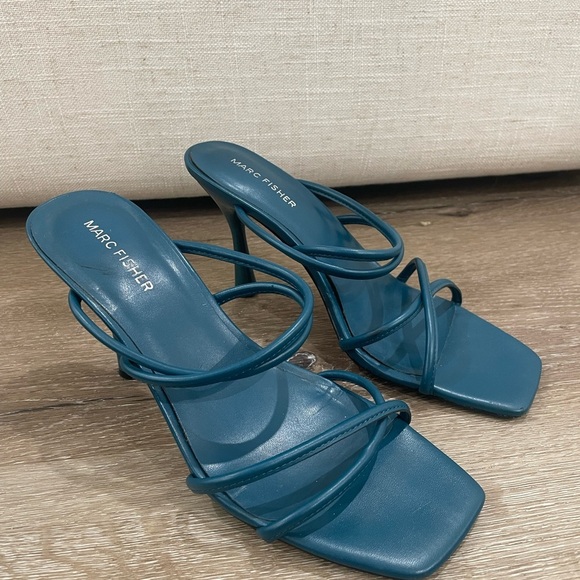 Marc Fisher Women's Blue Strappy Block Heels - Picture 1 of 7